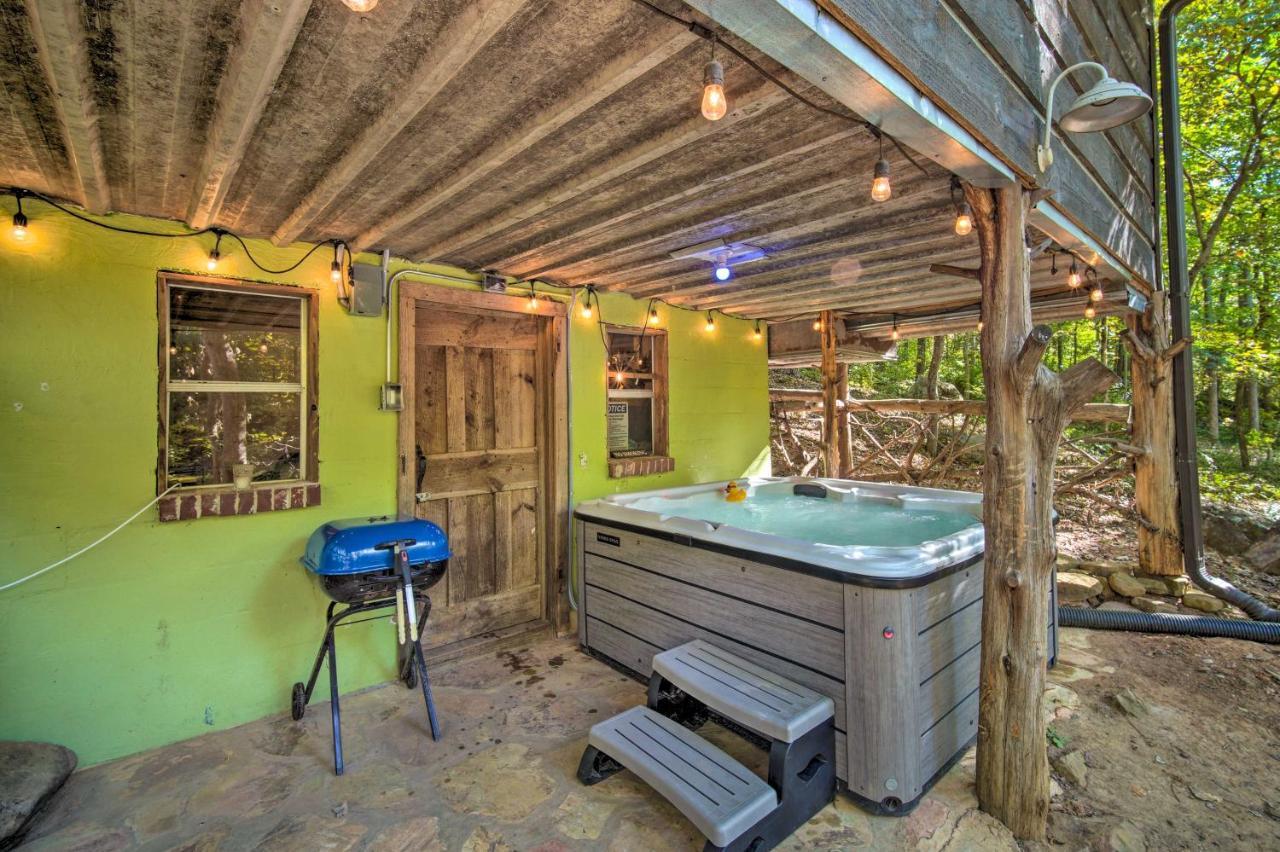 The Treehouse Cabin Creekside Home With Hot Tub! Summerville Eksteriør bilde